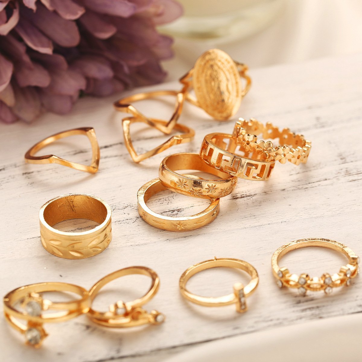 13-Piece Medallion Ring Set with Austrian Crystals – 18K Gold Plated, Italian Design