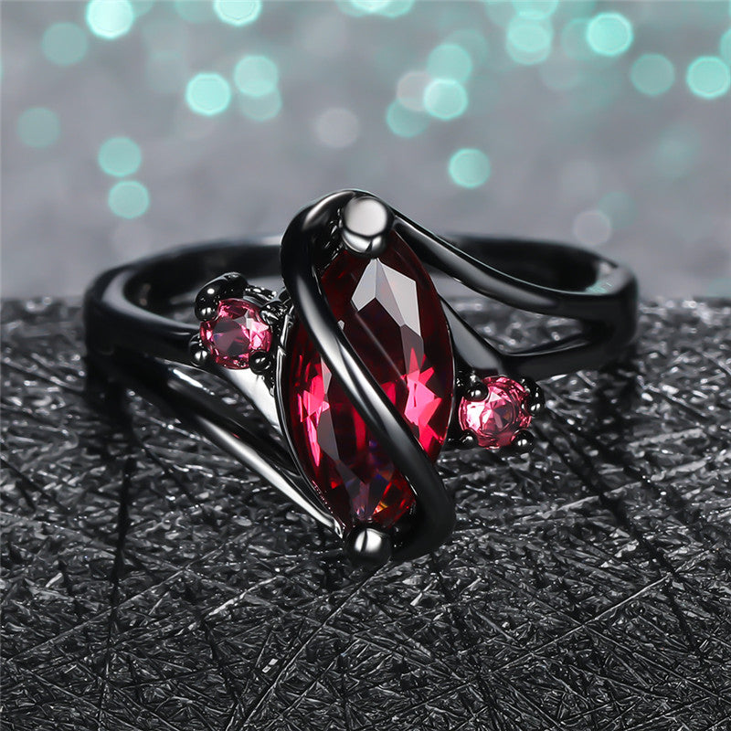 Luxury Crystal Ring – Sparkling Gemstone Jewelry for Women